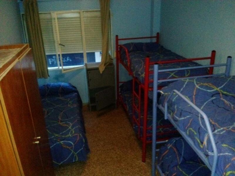 Residencia Malaga Backpackers Hostel Bilik gambar